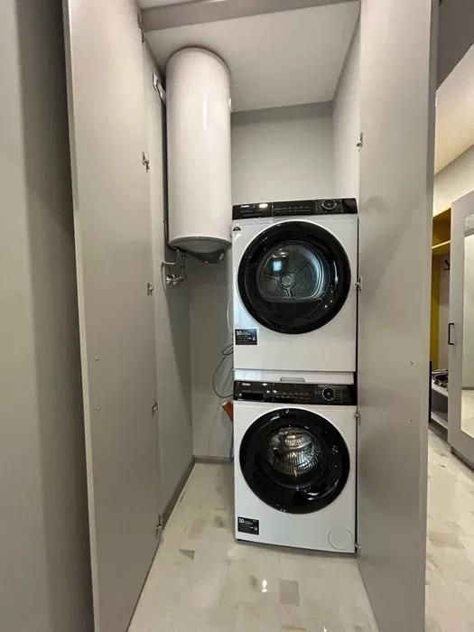 Дава се под наем Четиристаен апартамент в Варна, Център - 110 кв.м за 1500 € - Снимка #8