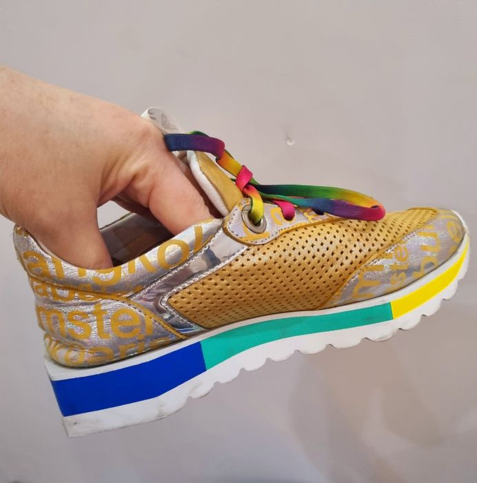 Кроссовки разных брендов