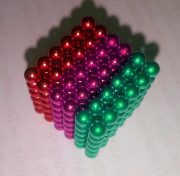 Antistres magnit sharlar Neo cub