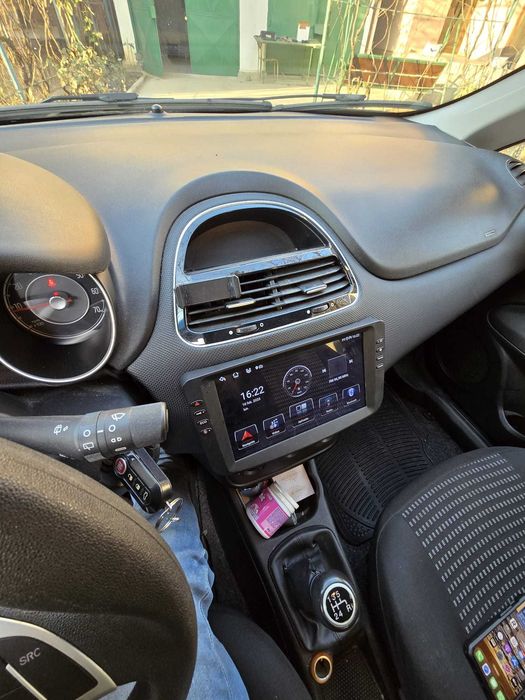 Navigatie Android Fiat Punto Linea WiFi Internet Waze YouTube