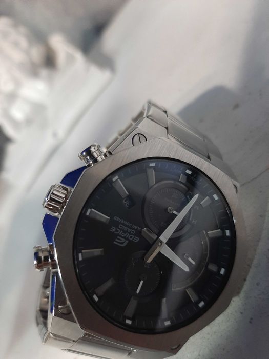 Продаю часы Casio EFS-S570D-1AVEF