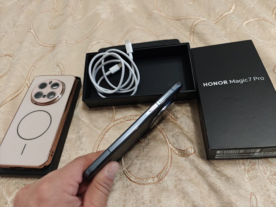 Honor magic 7 pro in garanție până în noiembrie 2027
