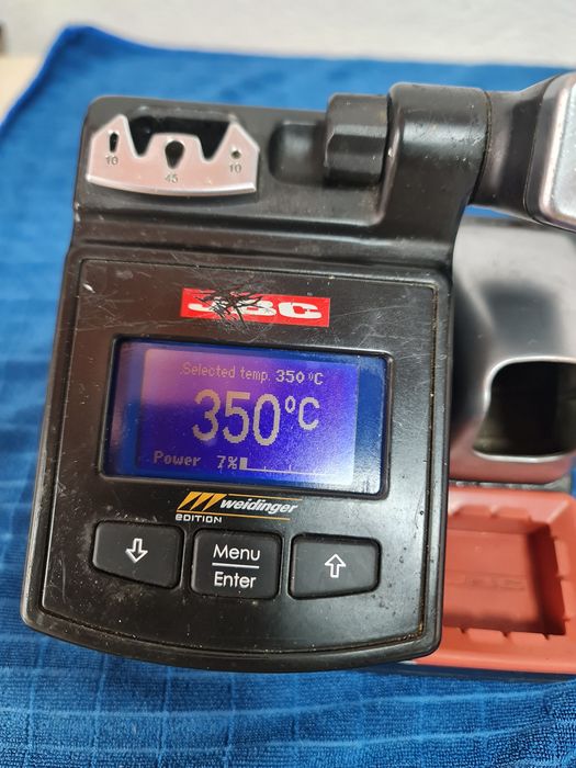 Stație de lipit JBC CD-2BQ20