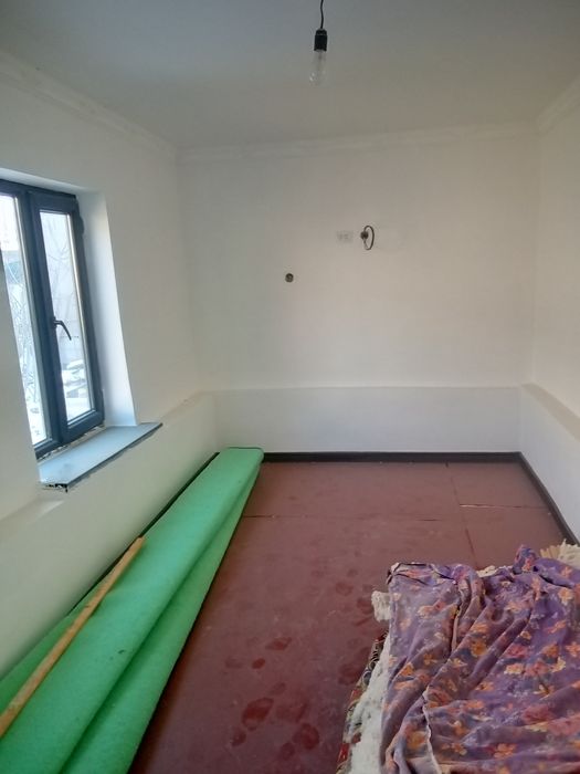 Uy  sotiladi mahallada.Maʼnaviyat mahallasi  Maxtumquli  koʻcha 62 uy