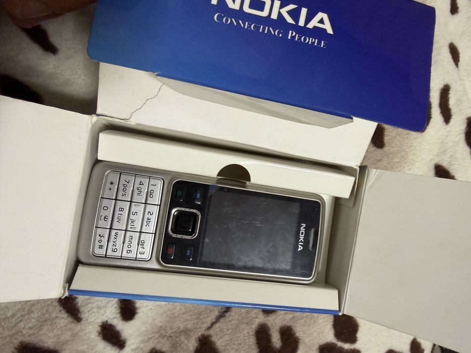 Nokia 6100 nou im cutie
