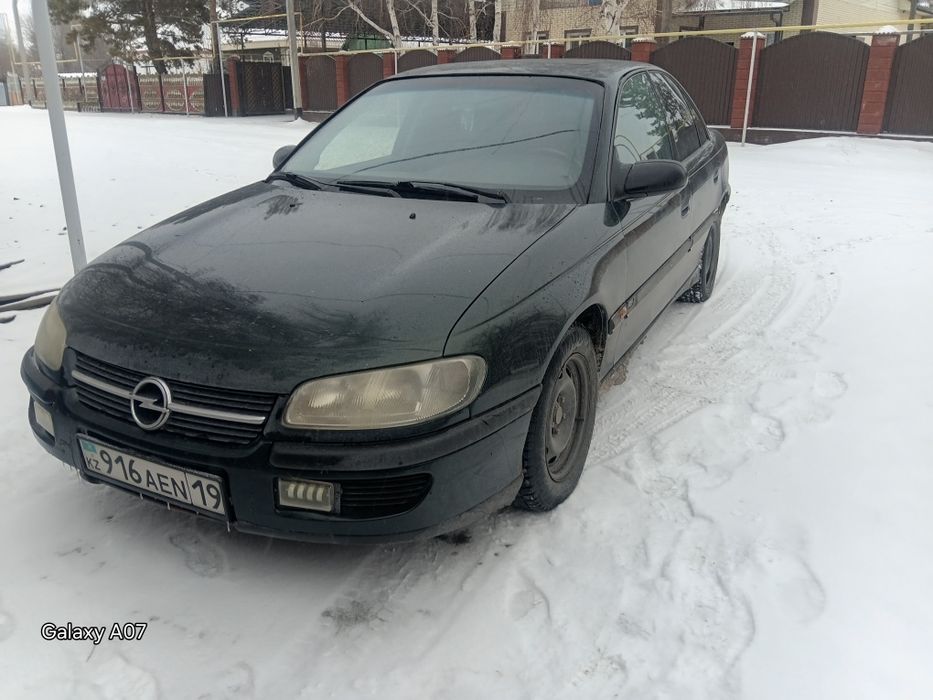 Опель омега на ходу
