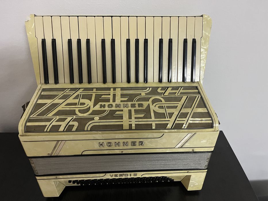 Acordeon Weltmeister, Hohner