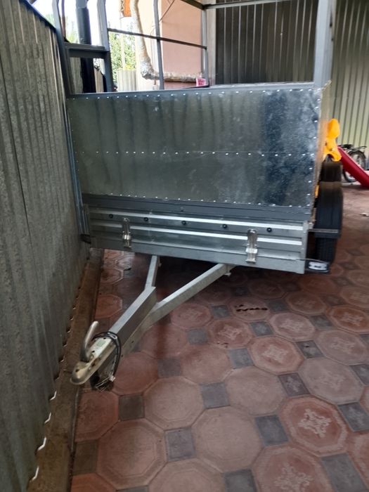 Прицеп двухосный легковой