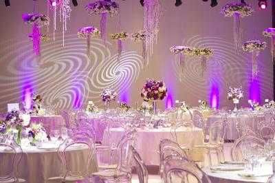 DJ за Абитуриентски Бал – Професионално Озвучение и Осветление!