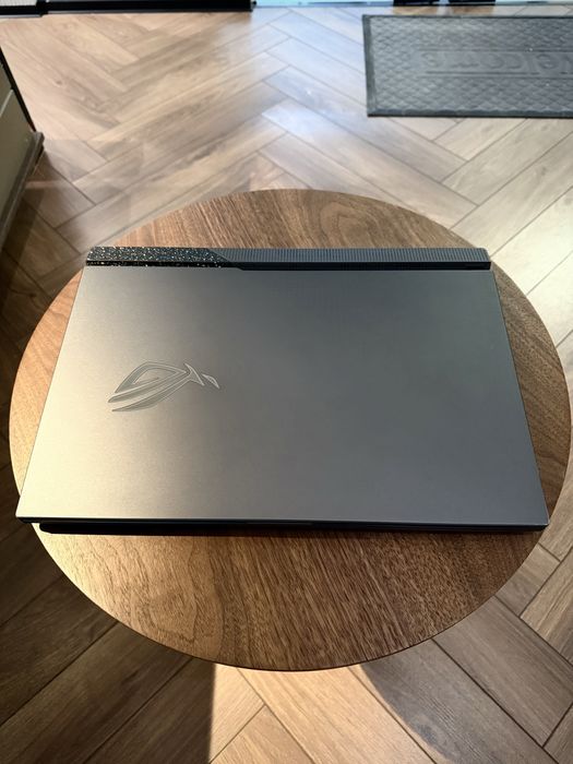 Asus Rog Strix G713RM Gaming