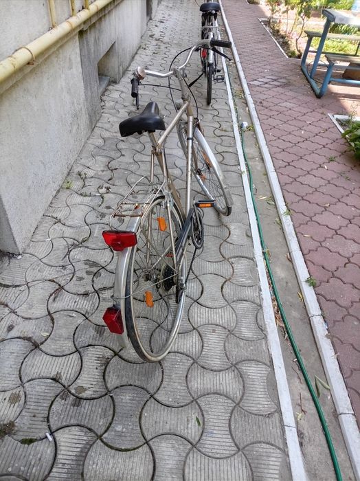 Vind noua biciclete stare f duna preț 300 lei