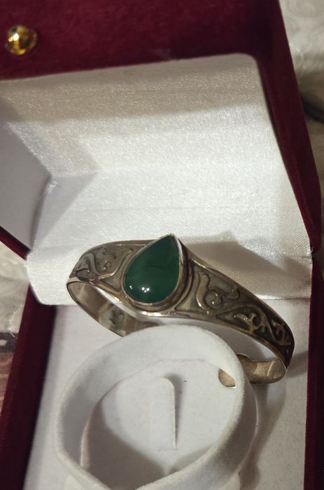 Продается серебряный набор 925 пробы