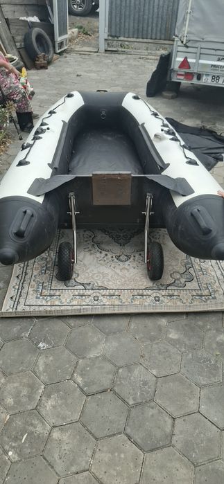 Лодка ривьера 3200