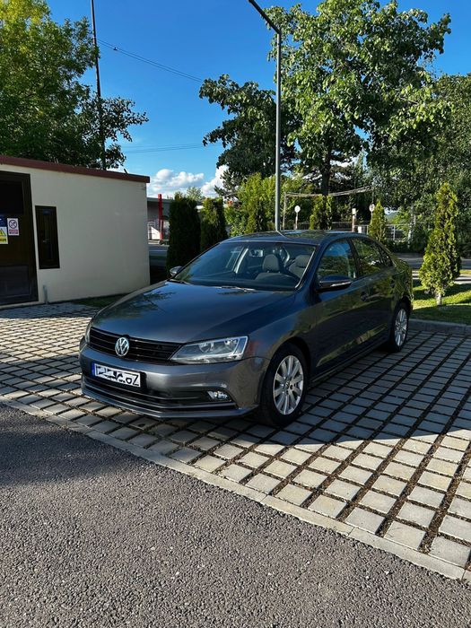 De Vanzare volkswagen jetta | 1.2TSI | an fabricatie 2017 | 112.000km | Al doilea proprietar | Carte Service