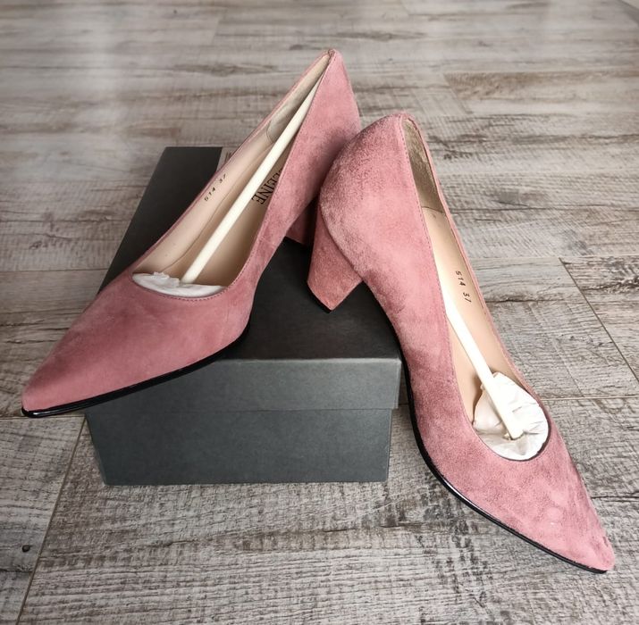 Продам новые туфли