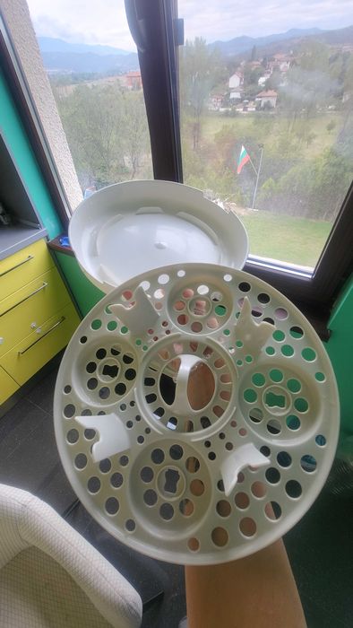 стерилизатор за шишета tommee tippee.