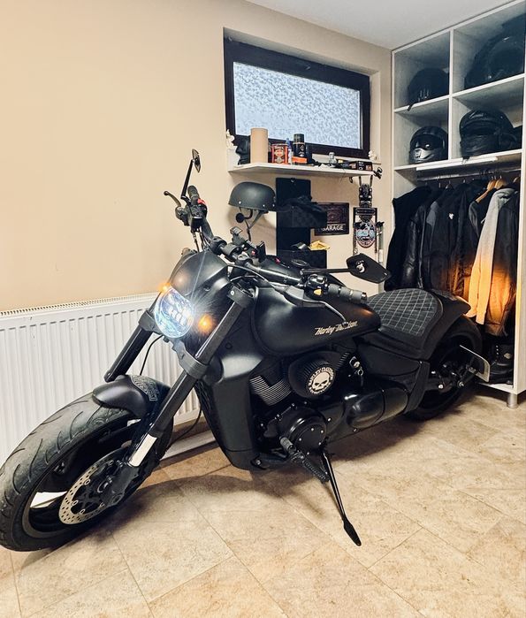 Suzuki Intruder M109 Custom Harley Night Rod Unicat!