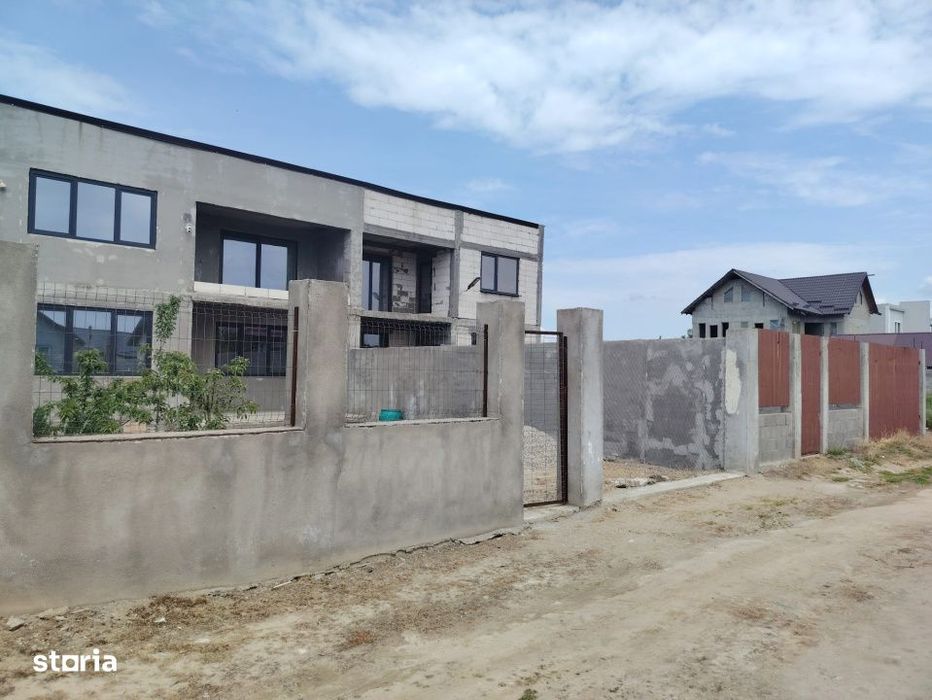 Casa tip duplex de vanzare, 144 mp, zona Jumbo Craiova