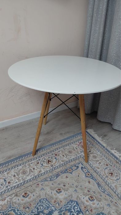 Продам кухонный стол