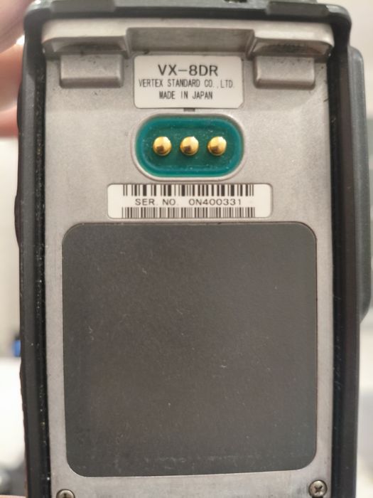 Радиостанция Yaesu VX—8DR