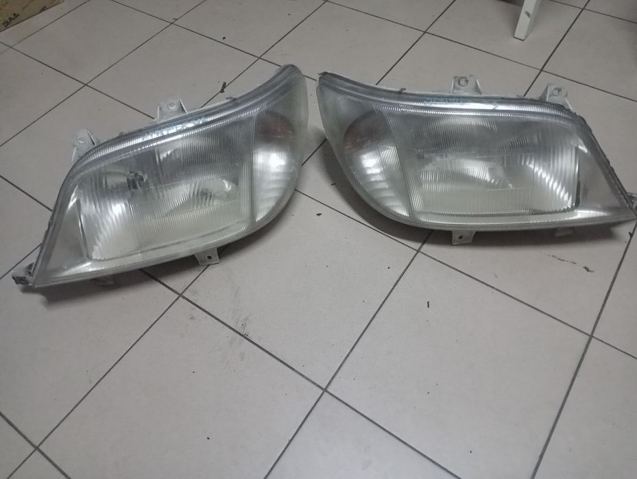 Faruri Europa Mercedes sprinter 2003