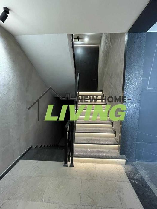 Продава се Тристаен апартамент в Пловдив, Западен - 110 кв.м за 1591 €/кв.м - Снимка #7