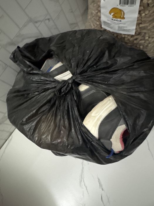 Отдам даром детскую обувь