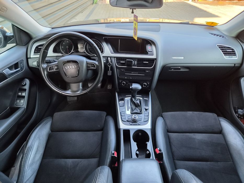 Vând Audi A5 2.0TDI