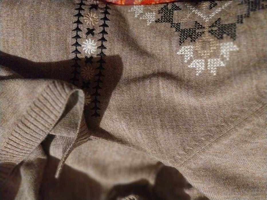 Продавам дамски рокли