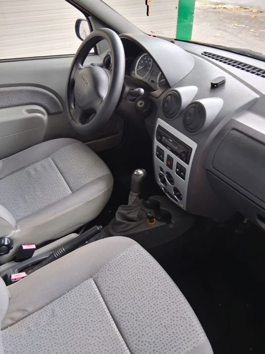 Vând Dacia Logan 1,6