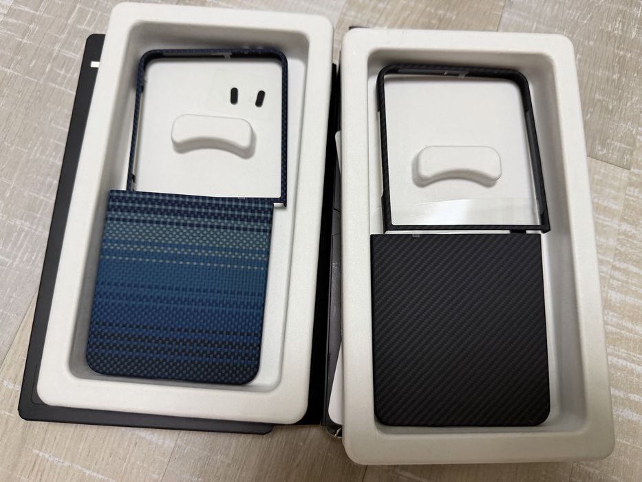 Калъф Pitaka Ultra-Slim за Samsung Galaxy Z Flip 7, черен/сив