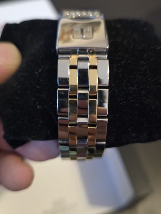 Страхотен часовник Tissot PRS 200