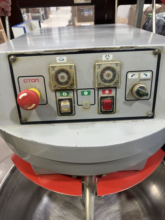 Продам срочно! Тестомес 50л.