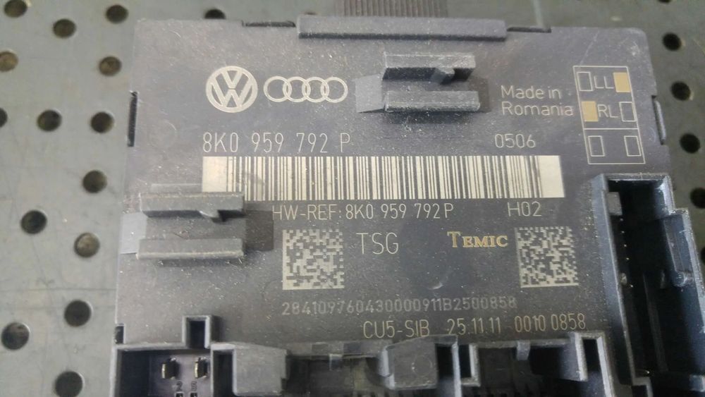 Calculator modul usa dreapta fata audi a4 b8 8k 8k0959792p