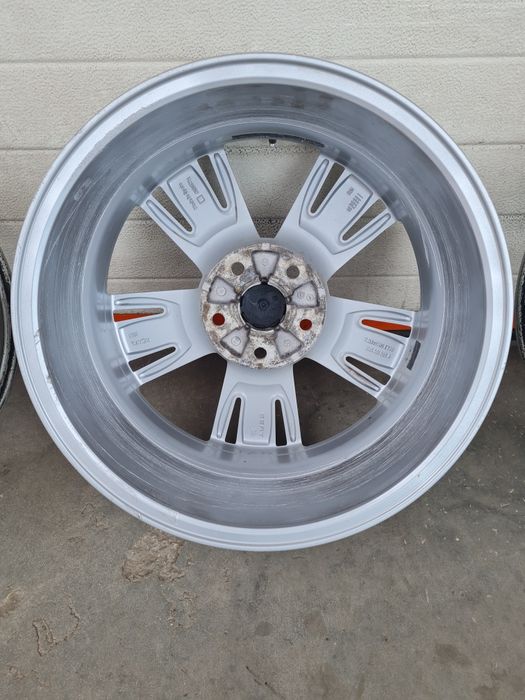 Оригинални джанти за СЕАТ SRAT VW AUDI SKODA R17 5x112 ET39 7J