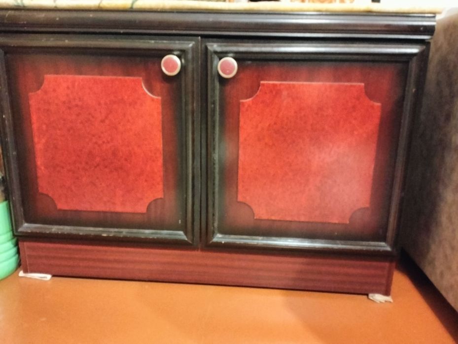 Тумбочка под телевизор