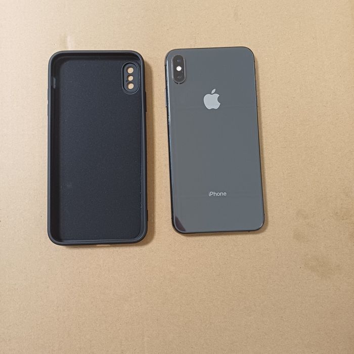 Iphone XS max  64G
