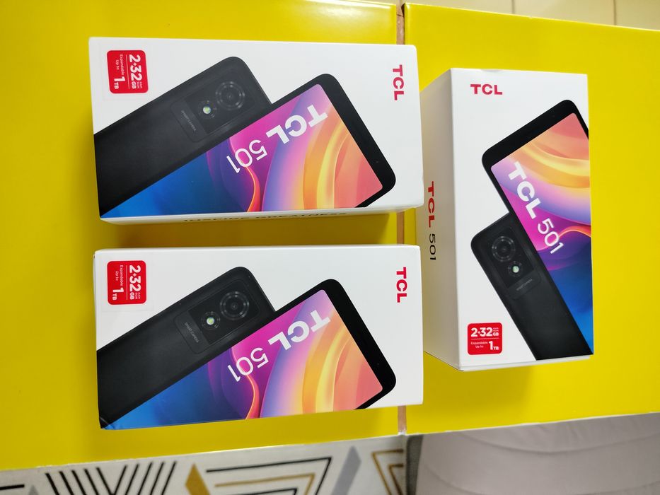 Telefon TCL nou nouț