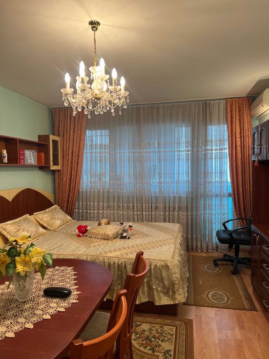 Продава се Едностаен апартамент в Добрич, Център - 47 кв.м за 1383 €/кв.м - Снимка #1