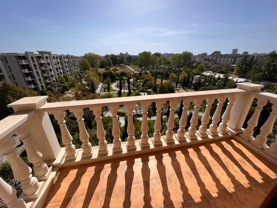 Продава се двустаен апартамент в престижния затворен комплекс Cascadas Family Resort, Слънчев бряг