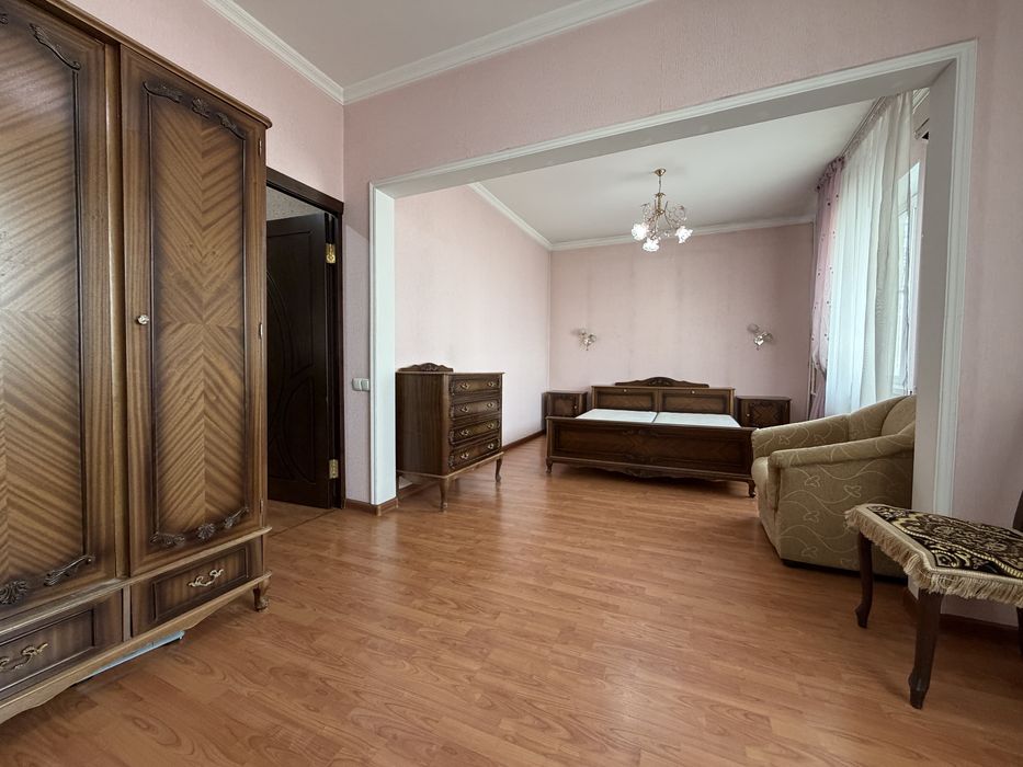 Продается квартира 5 в 3 комнаты 7 этаж 110.8 м² Яккасарайский район