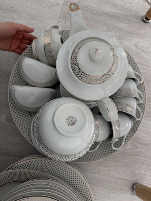 Сервиз на 12 персон