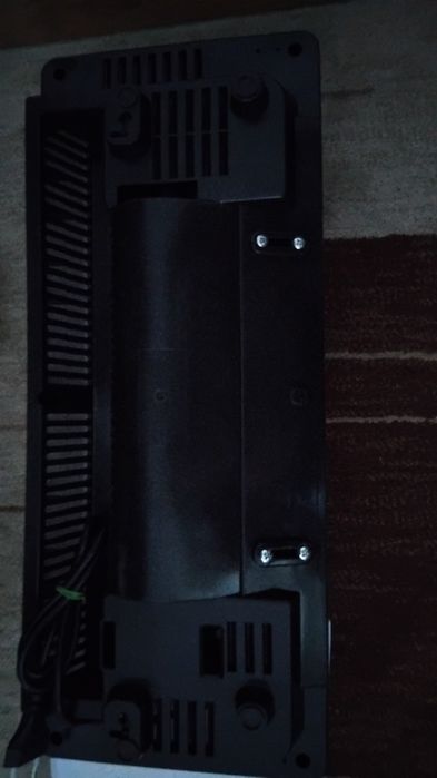 Se vinde radiator cu ventilator aer  si rezistenta caldura .