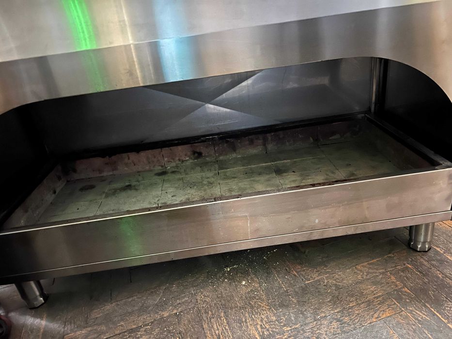 Gratar Inox Pe Carbuni+Hota Cu Motor Ruck