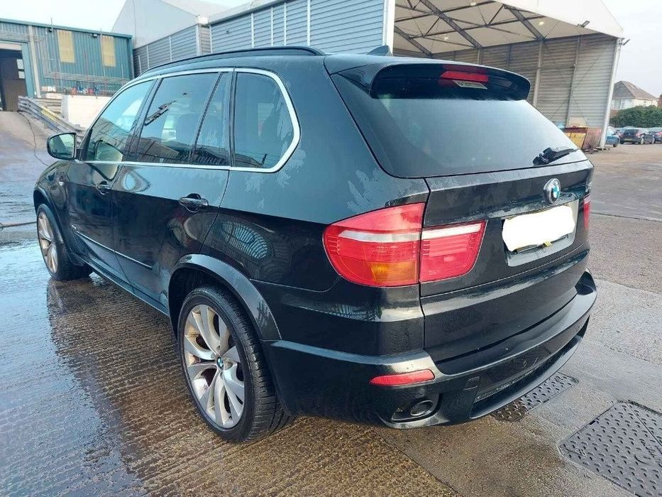 Praguri BMW X5 E70 2009 SUV 3.0 306D5 ok