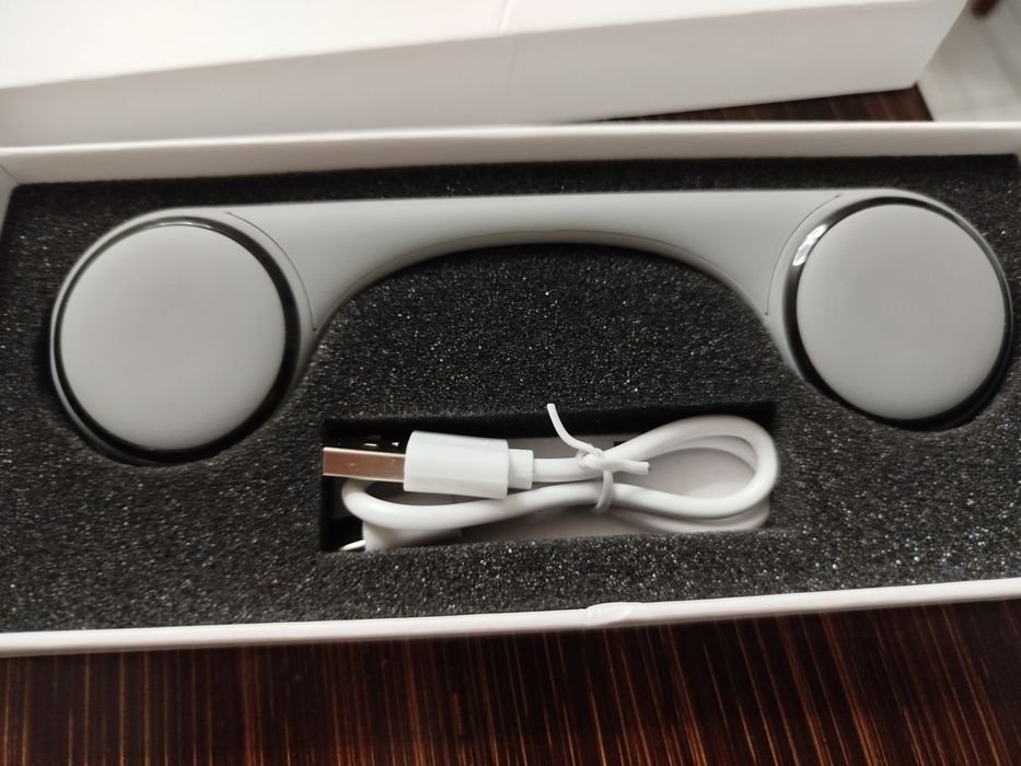 Гаджет, мини колонки под подушку