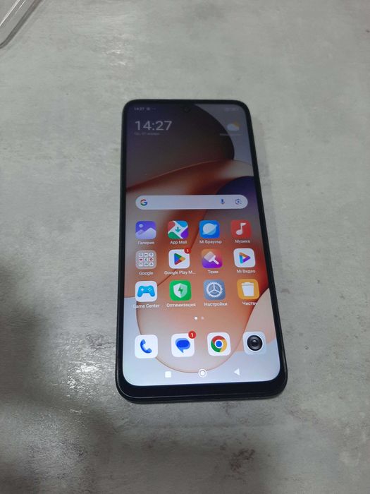 Redmi 13 , 128GB ,6 GB RAM.