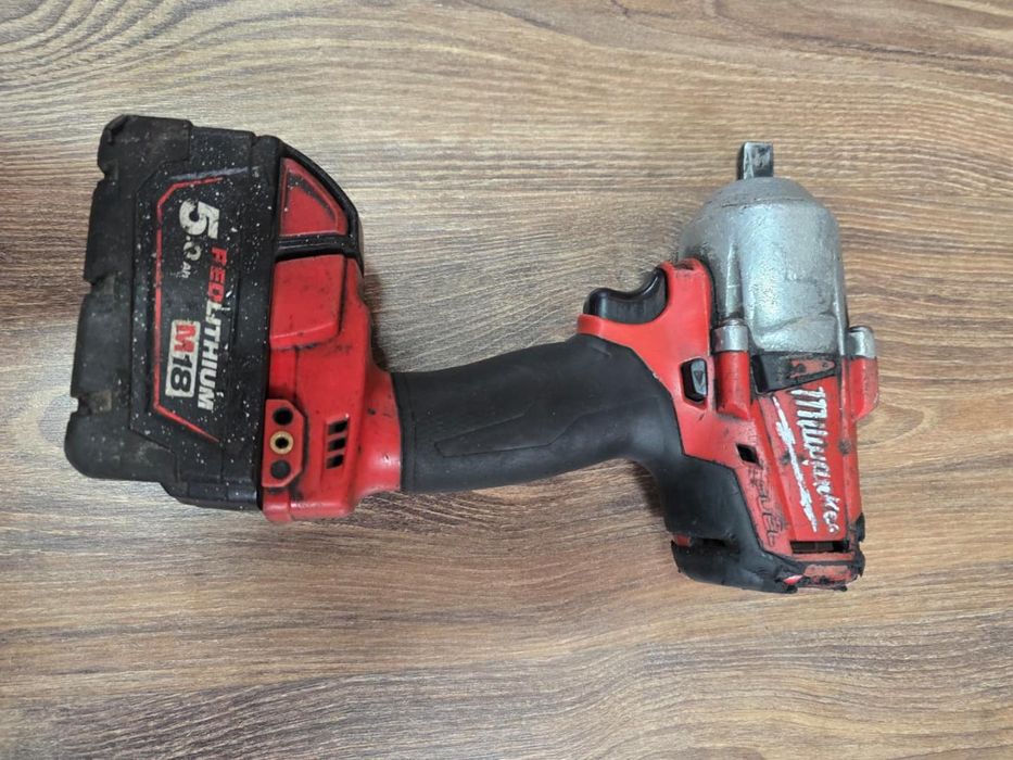 Masina de insurubat cu impact Milwaukee M18 FUEL -P-