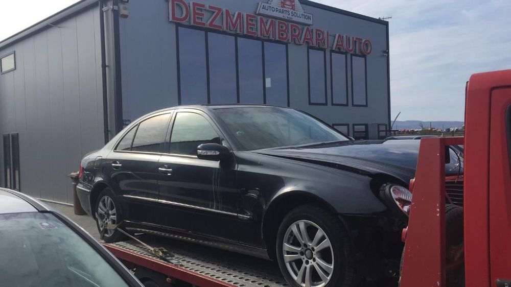 Dezmembram MB E Class W 211 3.0 CDI cutie automata,an fabr. 2006