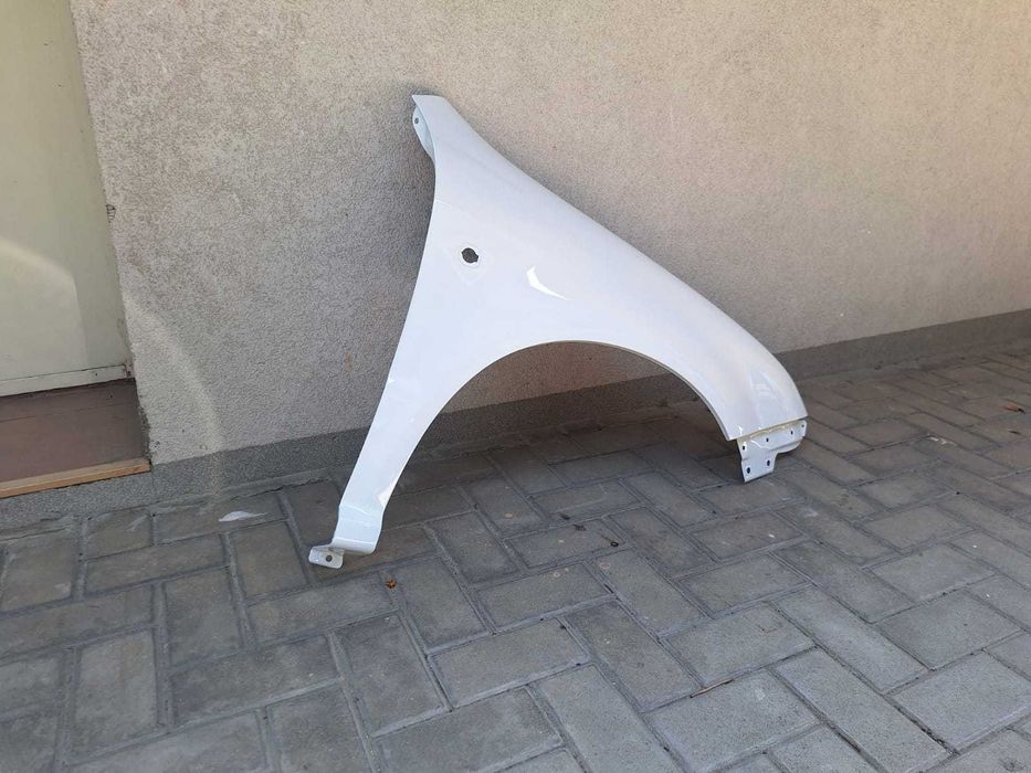 Aripa Fata Dreapta Skoda Fabia 1 I An 1999-2007 Vopsita Alb
